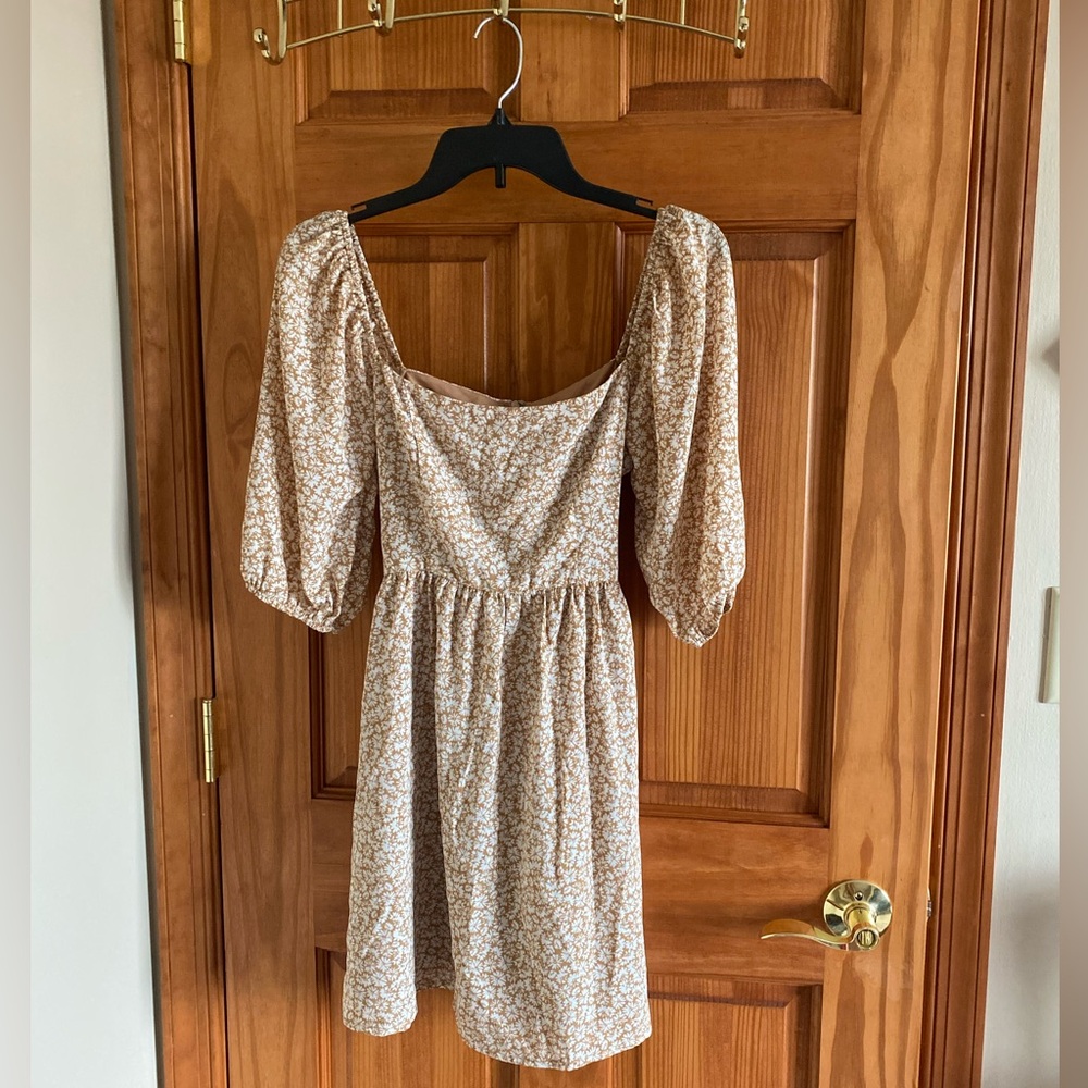 Puff-Sleeve Floral Dress